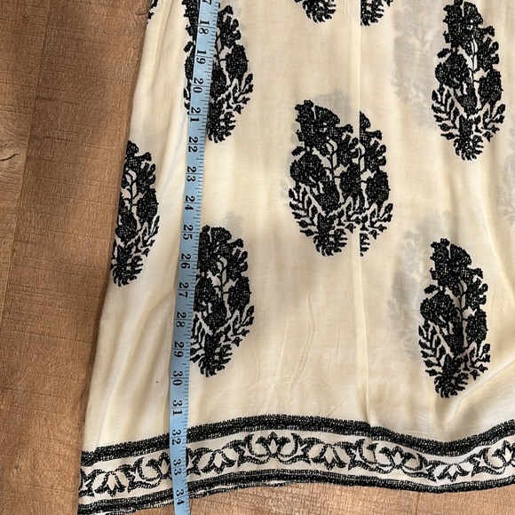 Free with bundle Block hand print black and white dress cover up - Picture 4 of 4